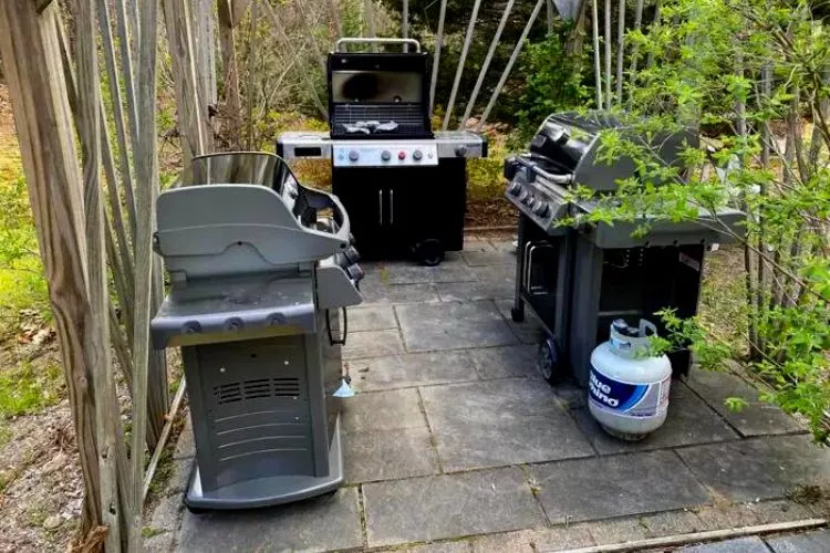 Can you put a gas grill under a covered porch? all you need to know